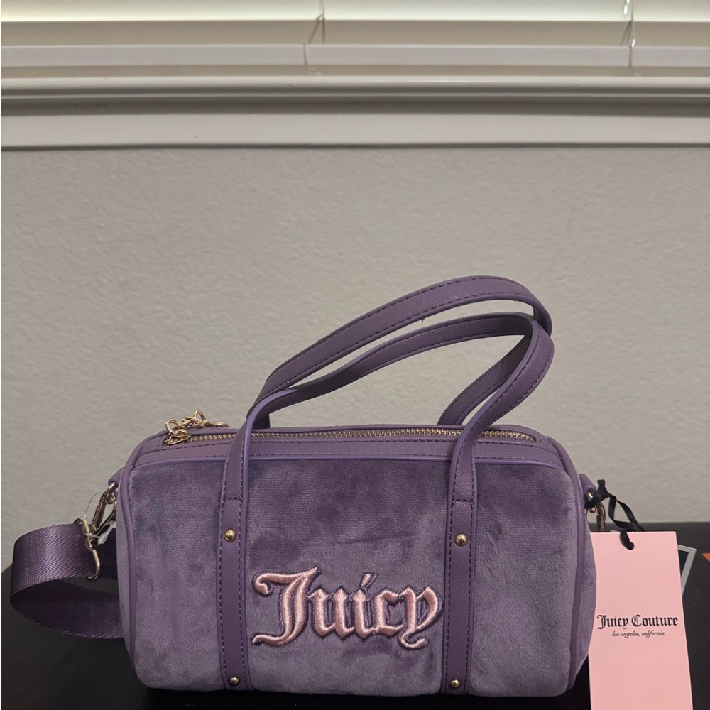 Juicy Couture Lavender Crossbody Bag - Picture 6 of 7